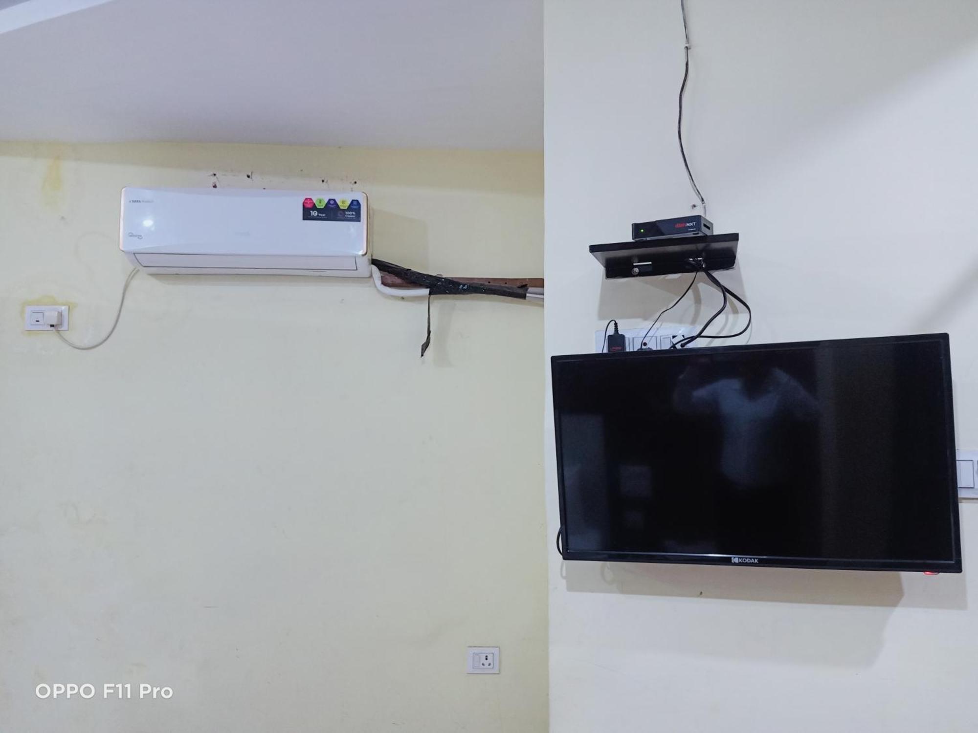 Hotel Ambassador Inn Gwalior Bagian luar foto